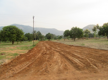 2) Gated Community Plots For Sale in Chandragiri.JPG